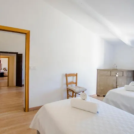 Es Cos By Interhome Moscari